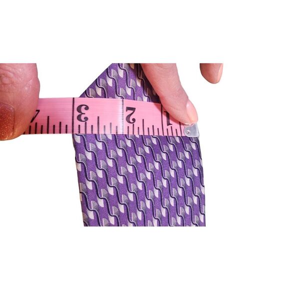 VIntage Van Heusen Mens Necktie Tie Purple Geometric 100% Silk Handmade - Picture 12 of 13